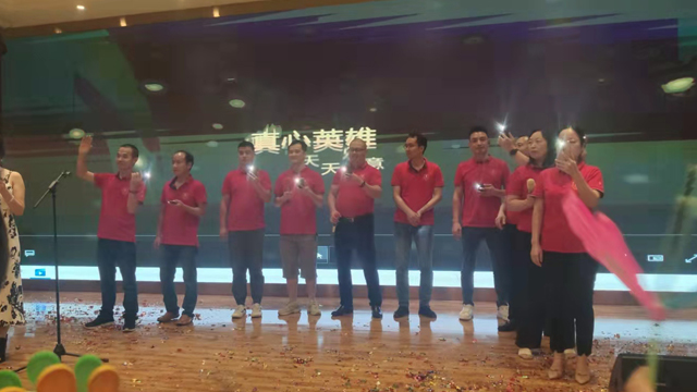 麻豆精品免费视频祝大家中秋快乐！专注肖特基二极管16年